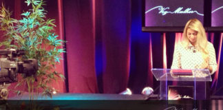 Pra. Naiara Vecchi – Não pare no silêncio de Deus